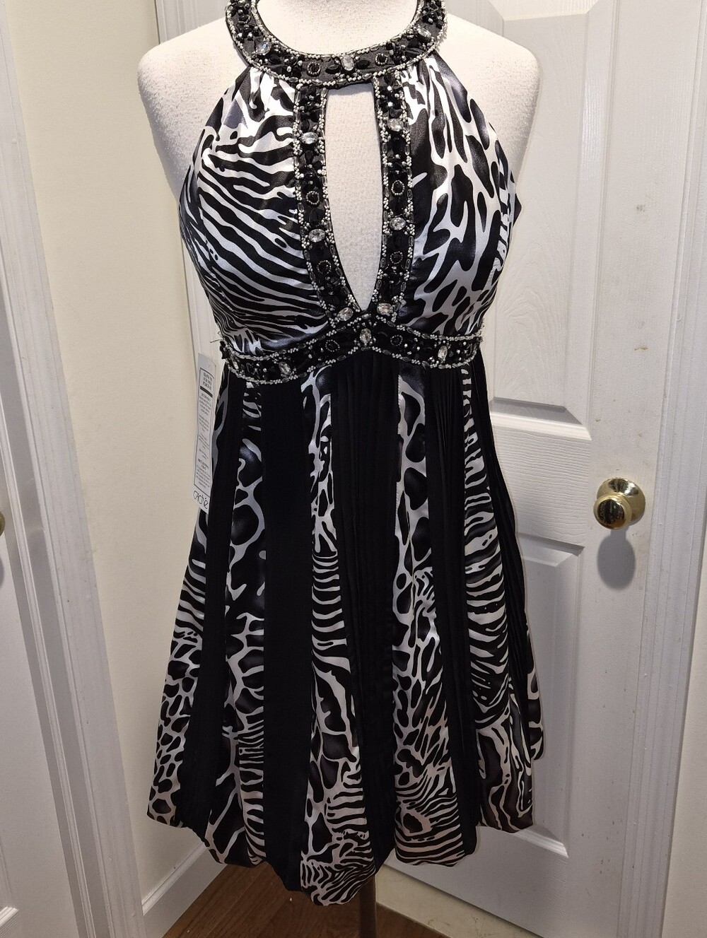 SUE WONG Caché Cocktail Dress.              💜 VINTAGE  new sexy is you! - Picture 14 of 15